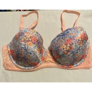 Victoria’s Secret Dream Angels Bra. 34DD